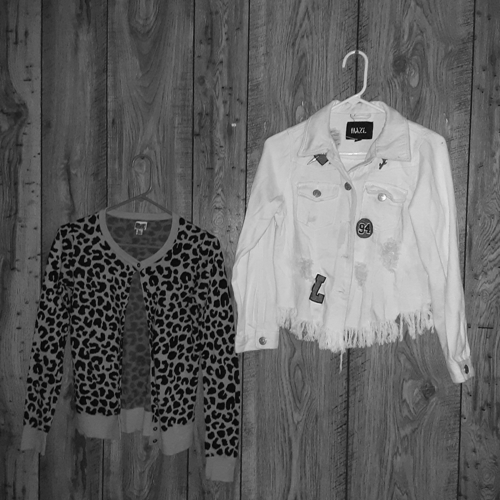 2 sweater/jackets